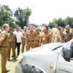 Pemerintah Kabupaten Ogan Komering Ilir (OKI) menggelar apel kendaraan dinas. Kegiatan ini bertujuan untuk mendata dan melakukan cek fisik kendaraan dinas operasional, baik roda empat maupun roda dua, agar aset daerah dapat dimanfaatkan secara optimal.