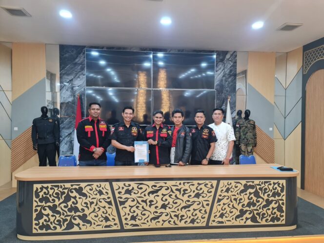 
					Heboh, Ketua GRIB Jaya Sumsel Dipecat Hercules, Diganti Hasbi Sanaki