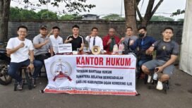 Tim Yayasan Bantuan Hukum Sumatera Selatan Berkeadilan (YBH SSB) Cabang Kabupaten Ogan Komering Ilir membuka layanan konsultasi hukum gratis bagi masyarakat dalam rangka perayaan HUT ke-80 Kabupaten Ogan Komering Ilir, Sabtu (12/10/2025).