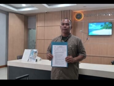 Ketua LSM Krak Sumsel, saat menyampaikan berkas di ATR BPN beberapa waktu lalu